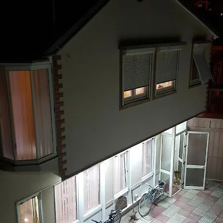 Gasthuis The Blacksmith's Shkodër
